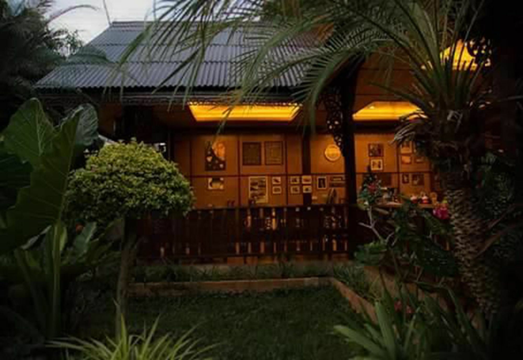 Little Home Guest House Chiang Mai Exteriör bild